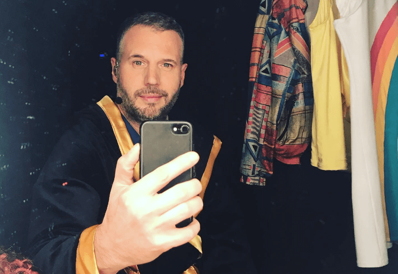 Tijl Beckand is de presentator van Het Perfecte Plaatje