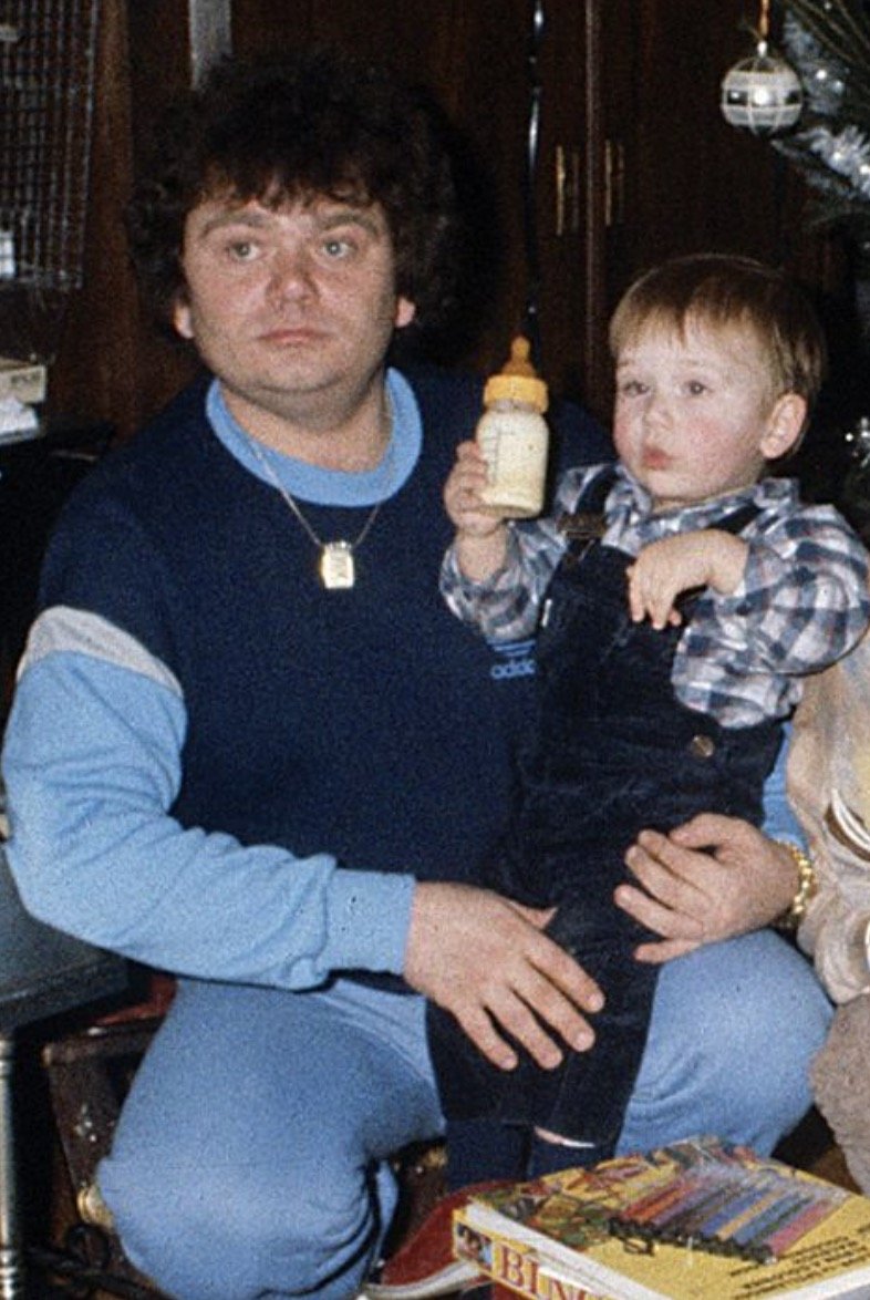 Melvin Hazes Op Schoot Bij Vader Andre Hazes